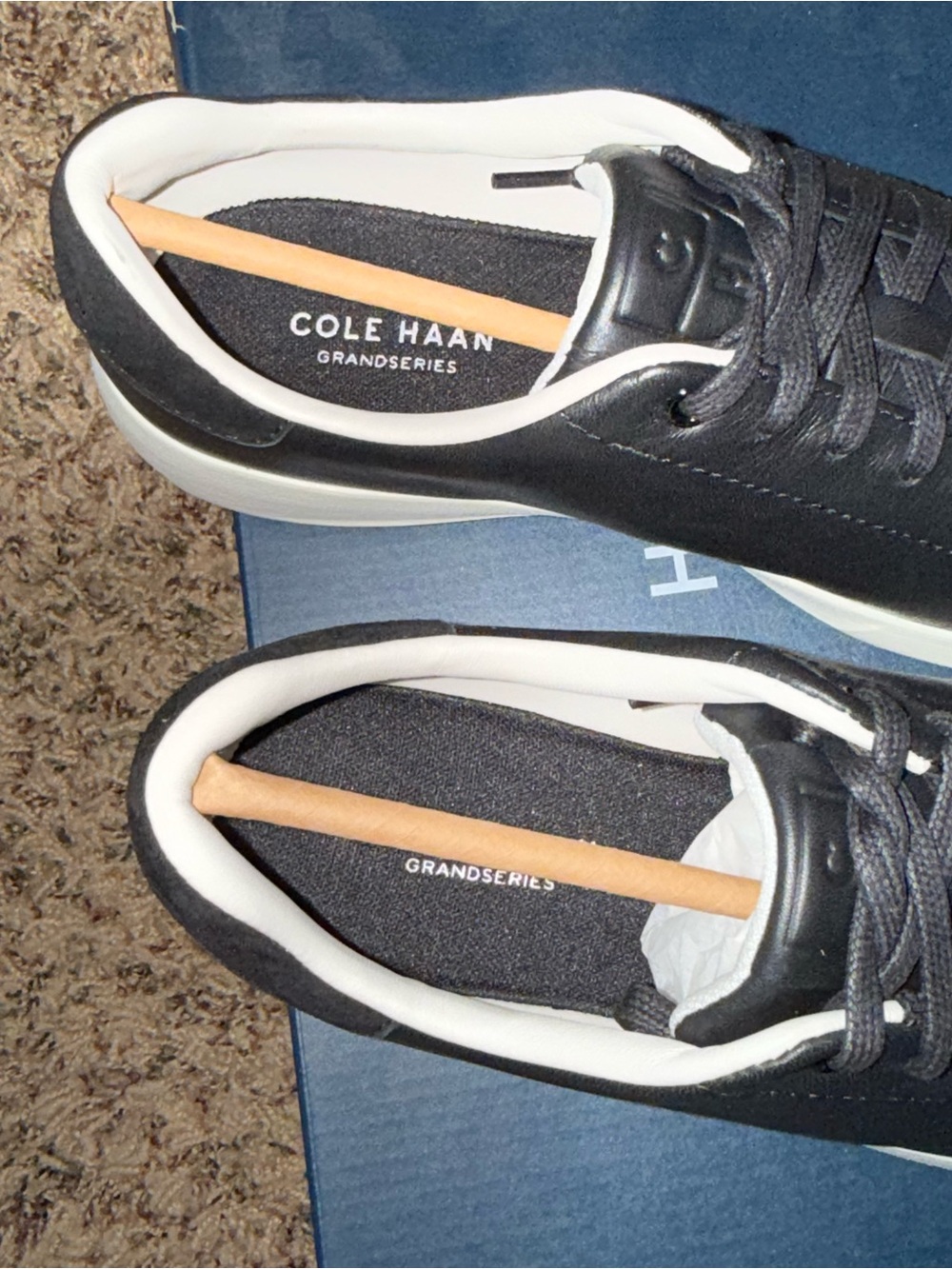 Cole Haan Womens Grandpro Tennis Sneakers Black Optic White size 8.5B W02896 - Picture 3 of 8